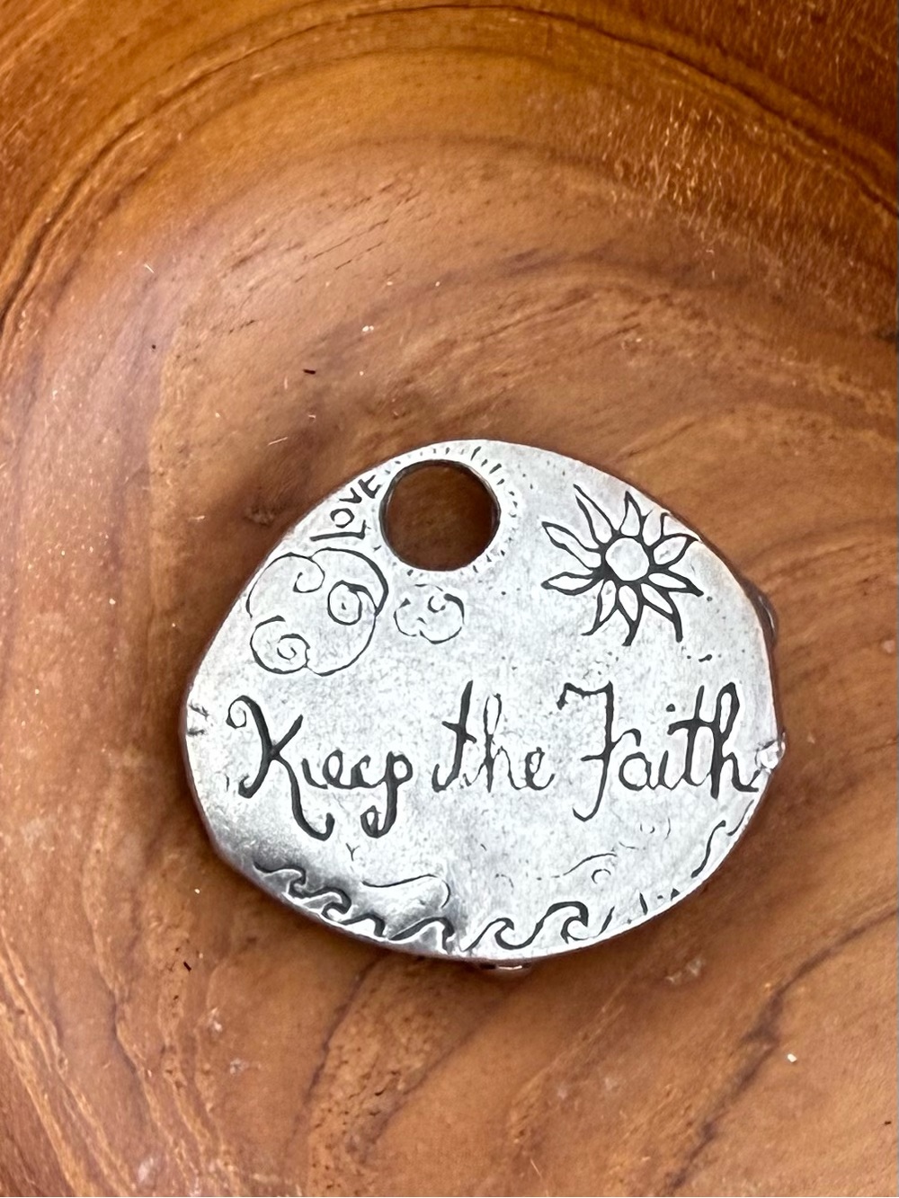 Jess MaHarry “Keep the Faith” pendant. Sterling silver - Picture 2 of 2